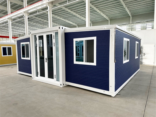 Maison de conteneurs de luxe, porte et installation comprises