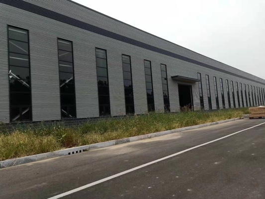 Le cadre en acier de lumière de Q235 Q355 structure la construction de hangar d'entrepôt