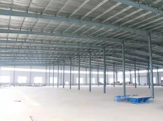 Les bâtiments en acier industriels agricoles de kiosque ont préfabriqué le hangar structurel léger de PEB