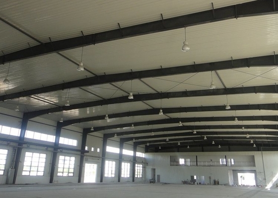 Atelier préfabriqué de structure métallique
