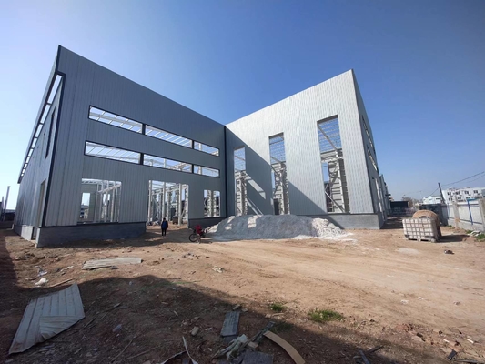 Atelier chimique industriel préfabriqué peint de structure métallique de cadre en acier