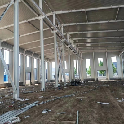La structure industrielle lourde a préfabriqué les ateliers en acier ignifuges avec la grue